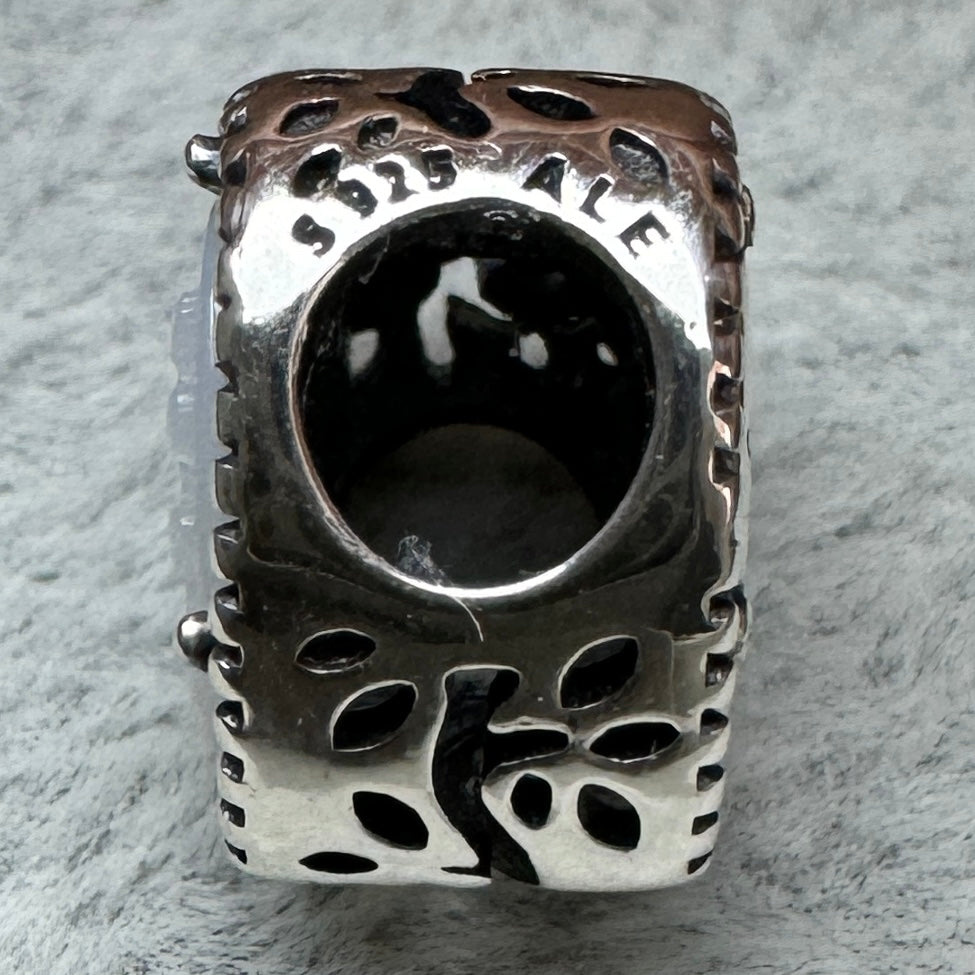 Charm Corazón Árbol De La Vida Familia Pandora Vista Lateral