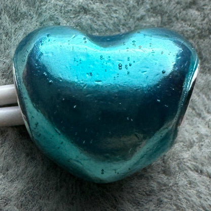Charm Corazón Azul Cielo Metálico Pandora Vista Desde Atrás