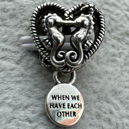 Charm Corazón Caballitos De Mar Pandora Vista Desde Atrás