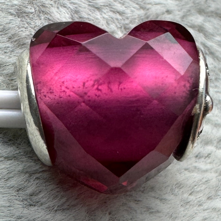 Charm Corazón De Cristal De Murano Rosa Pandora Vista Desde Atrás
