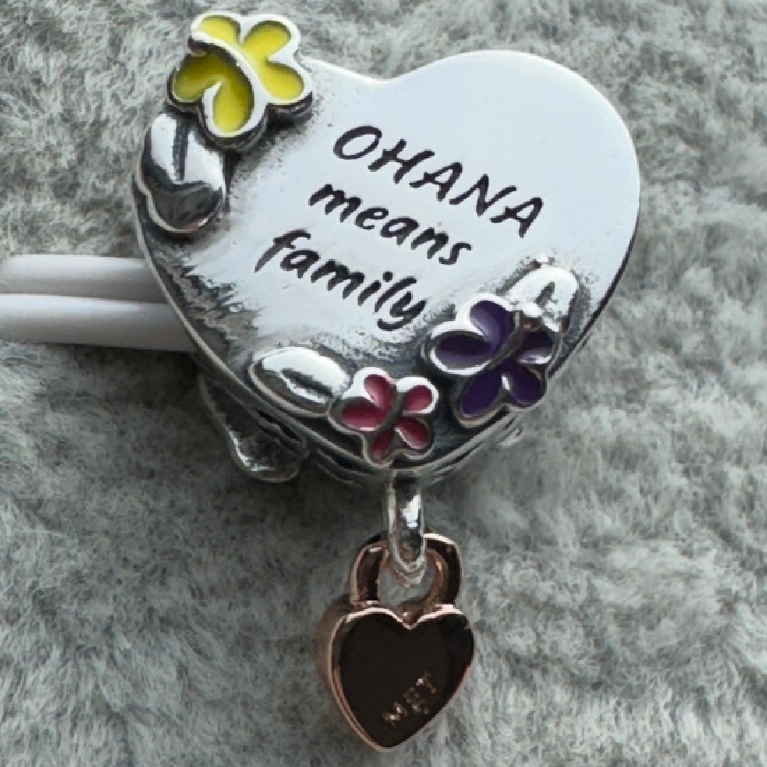Charm Corazón Lilo Y Stitch Disney Pandora Vista Desde Atrás