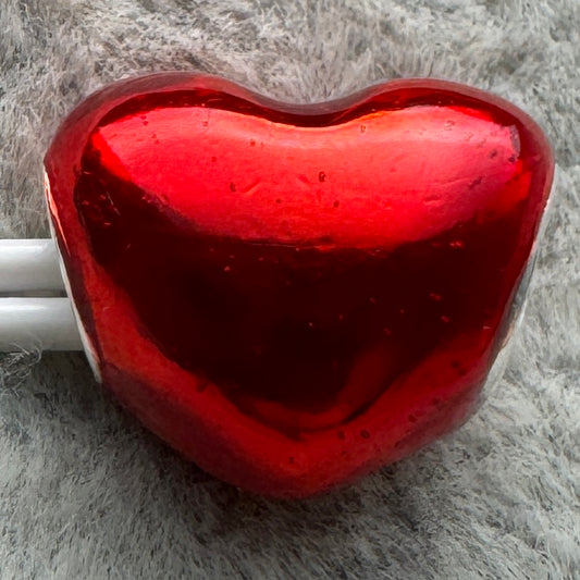 Charm Corazón Metálico Rojo Pandora Vista Frontal