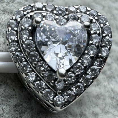 Charm Corazón Nivelado Brillante Pandora Vista Frontal