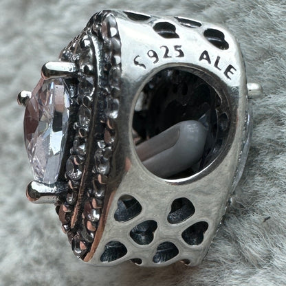 Charm Corazón Nivelado Brillante Pandora Vista Lateral