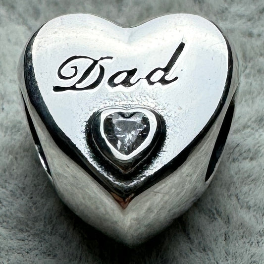 Charm Corazón Papá Pandora Vista Frontal