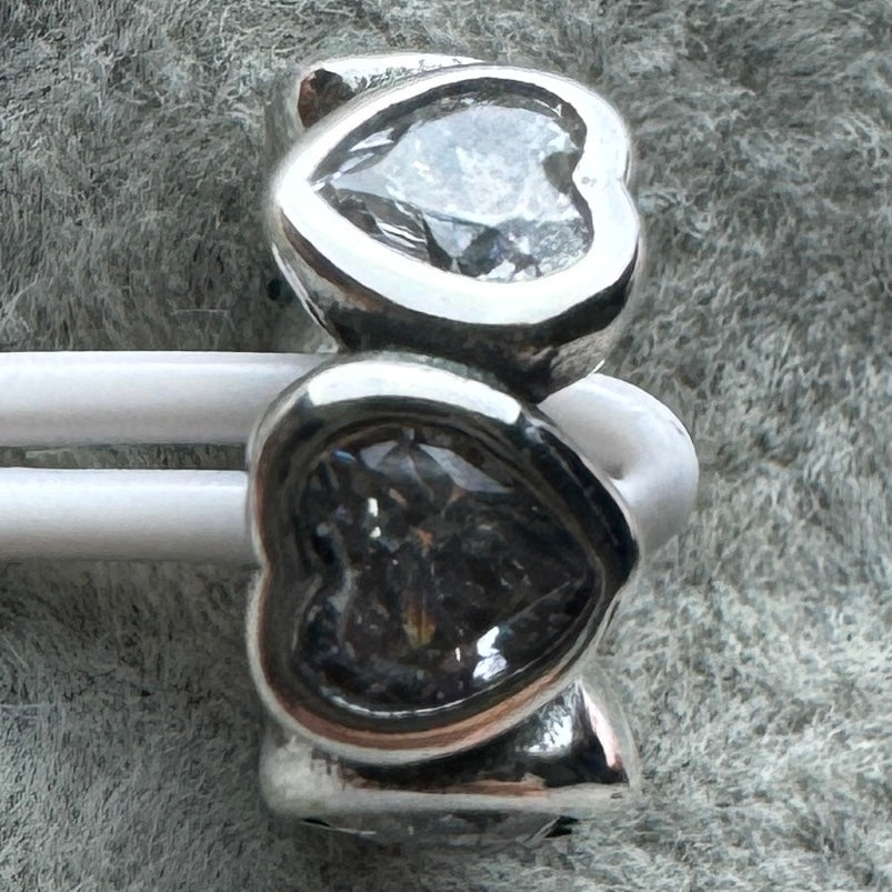 Charm Corazones Brillantes Pandora Vista Frontal