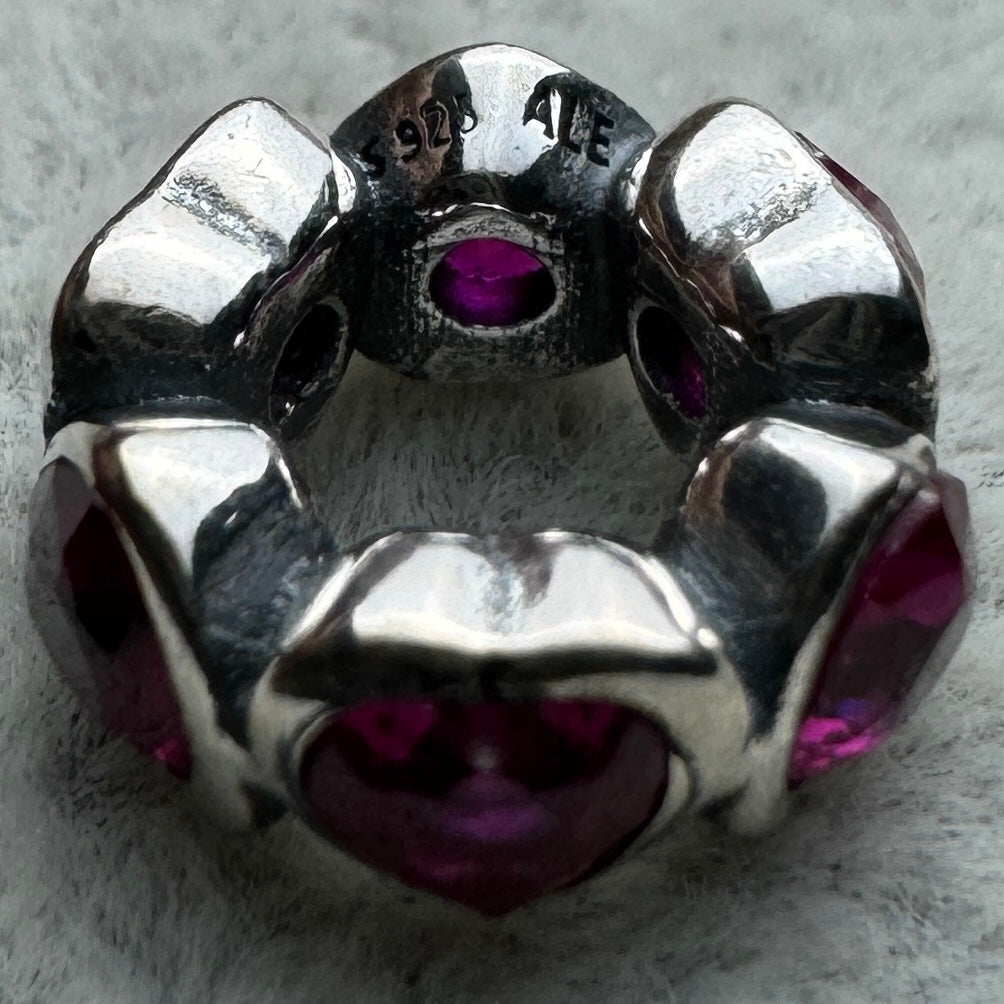 Charm Corazones Rojos Brillantes Pandora Vista Lateral