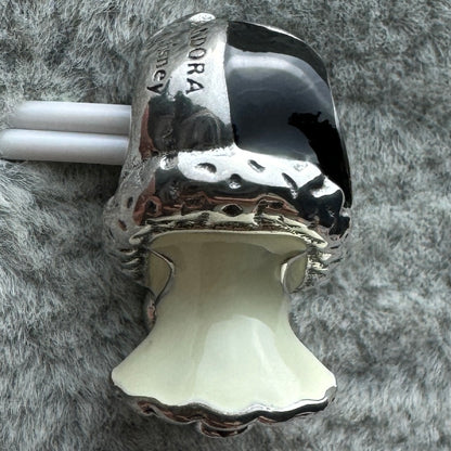 Charm Cruella De Vil Villanos De Disney Pandora Vista Desde Atrás