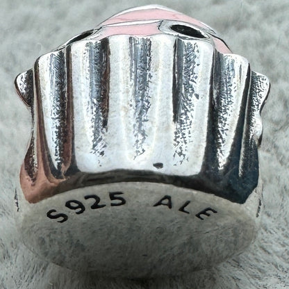 Charm Cupcake Pandora Vista Desde Abajo