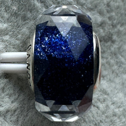 Charm De Cristal De Murano Azul Facetado Pandora Vista Frontal