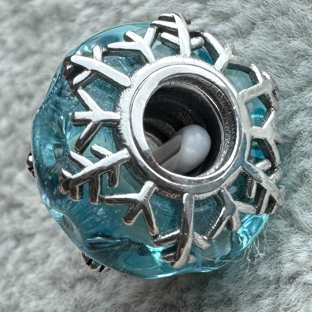 Charm De Cristal De Murano Copo De Nieve Pandora Vista Del Costado