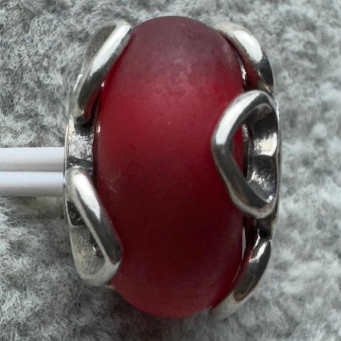 Charm De Cristal De Murano Rojo Helado Y Corazones Pandora Vista Desde Atrás
