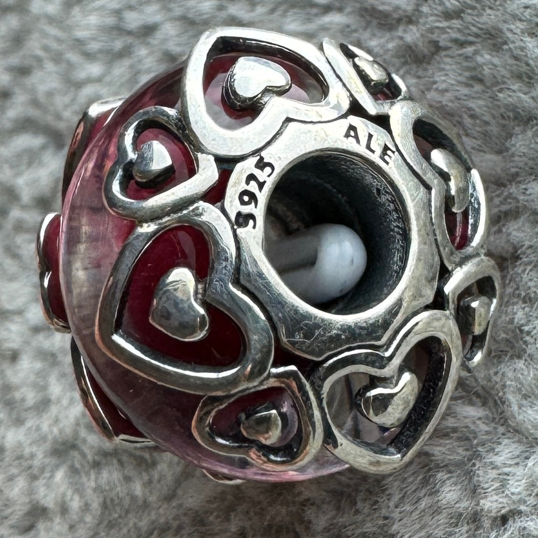 Charm De Cristal De Murano Rosa Con Corazones Pandora Vista Lateral