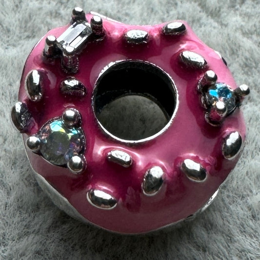 Charm Dona Pandora Vista Frontal