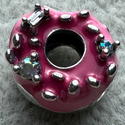 Charm Dona Pandora Vista Frontal