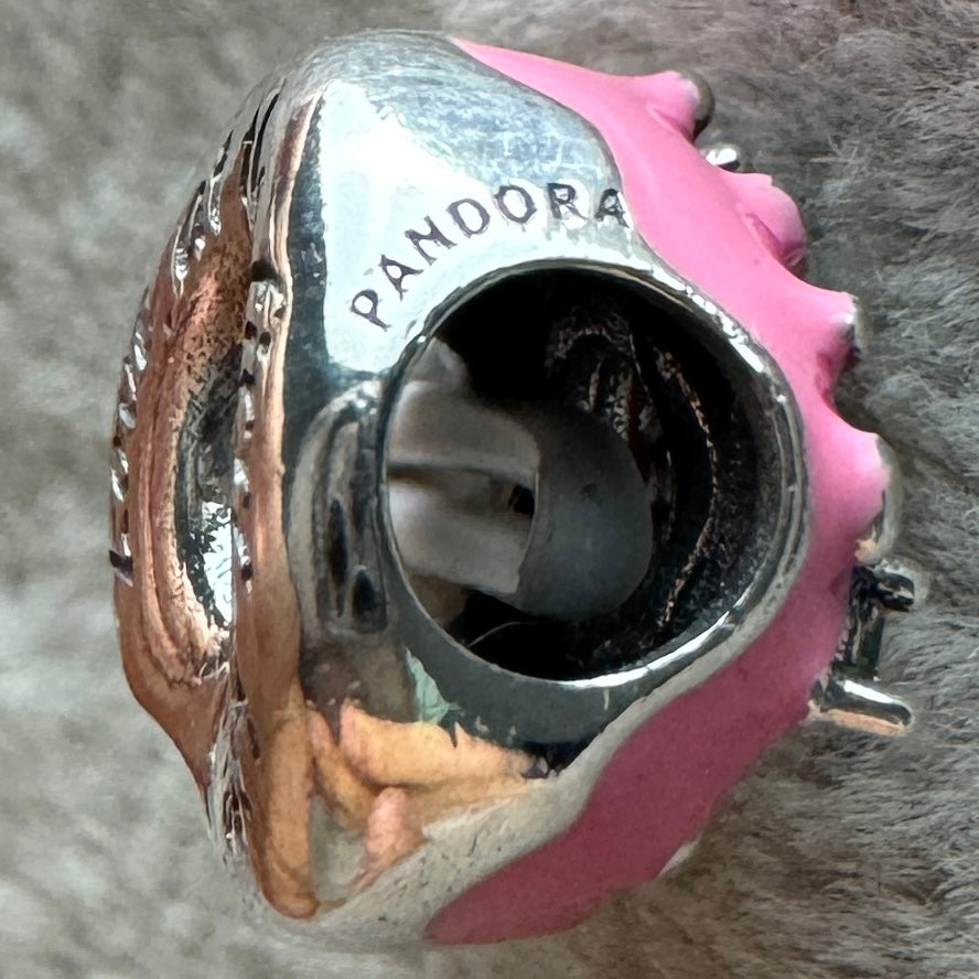 Charm Dona Pandora Vista Lateral