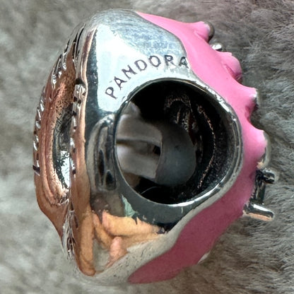 Charm Dona Pandora Vista Lateral