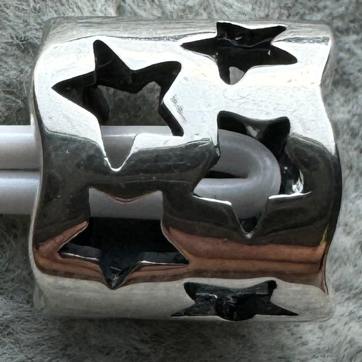 Charm Estrellas Pandora Vista Desde Atrás
