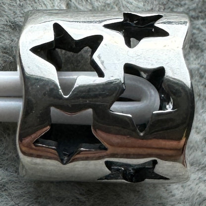 Charm Estrellas Pandora Vista Desde Atrás