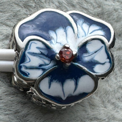 Charm Flor Pensamiento Azul Pandora Vista Desde Atrás
