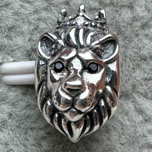 Charm León Real Pandora Vista Frontal