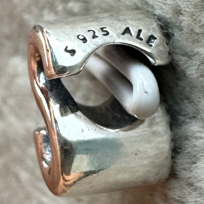 Charm Letra S Pandora Vista Lateral