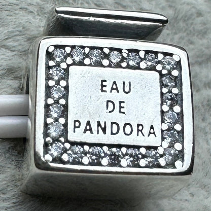 Charm Loción Perfume Pandora Vista Trasera
