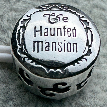 Charm Mansión Embrujada Madame Leota Disney Parks Pandora Vista Desde Atrás