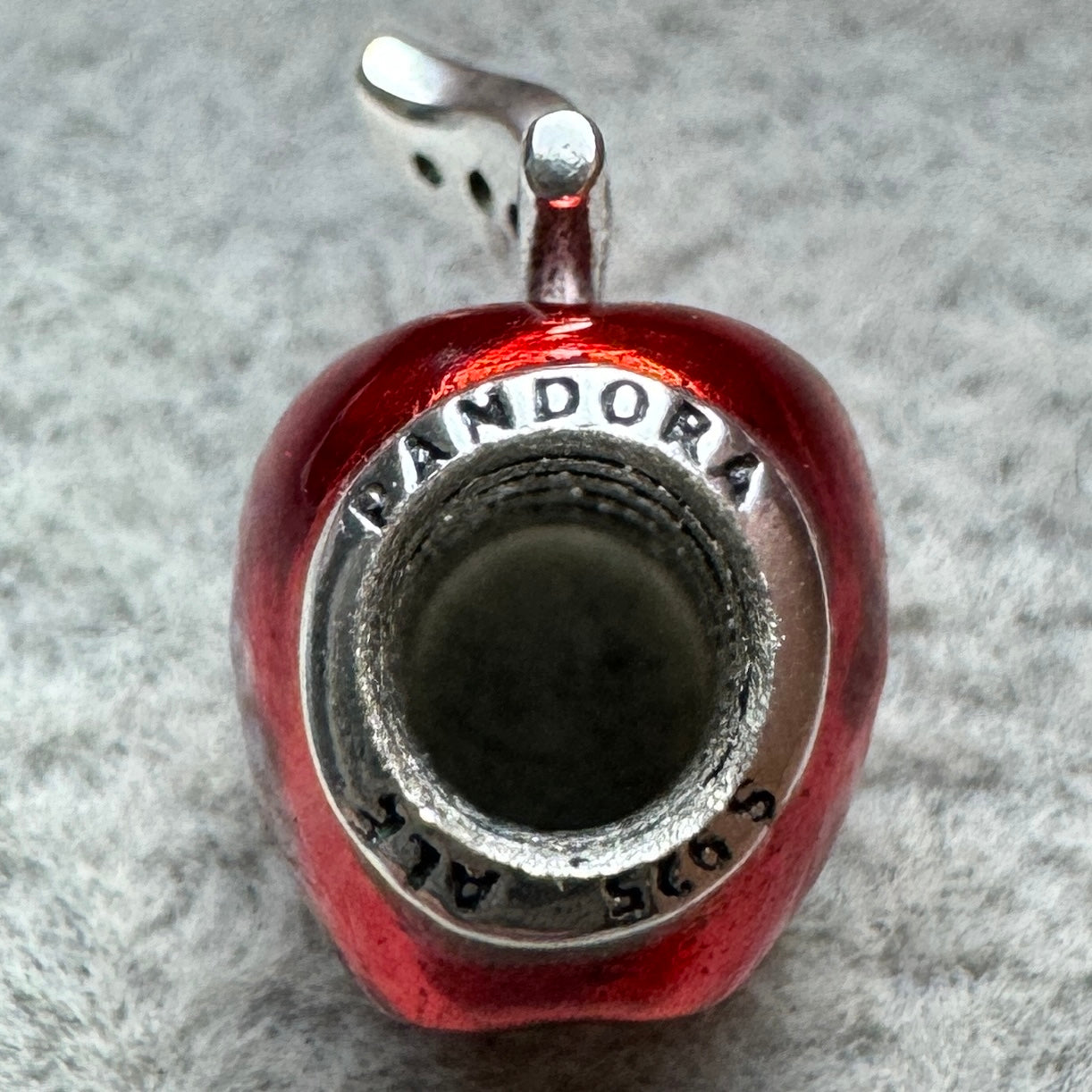 Charm Manzana Roja Princesa Blancanieves Disney Pandora Vista Lateral