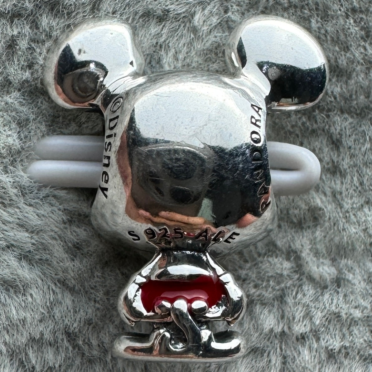Charm Mickey Disney Pandora Vista Desde Atrás