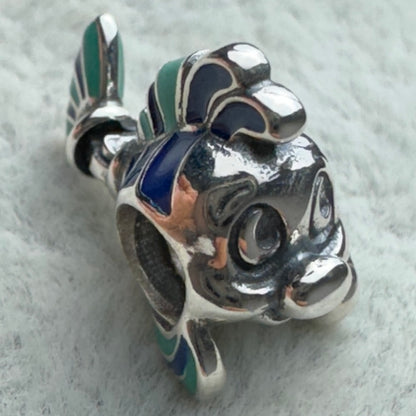 Charm Pescado Flounder De La Princesa Sirenita Disney Que Se Le Mueve La Aleta Pandora Vista Del Costado