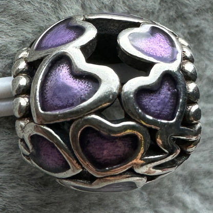 Charm Redondo Corazones Morados Mamá Mom Pandora Vista Desde Atrás