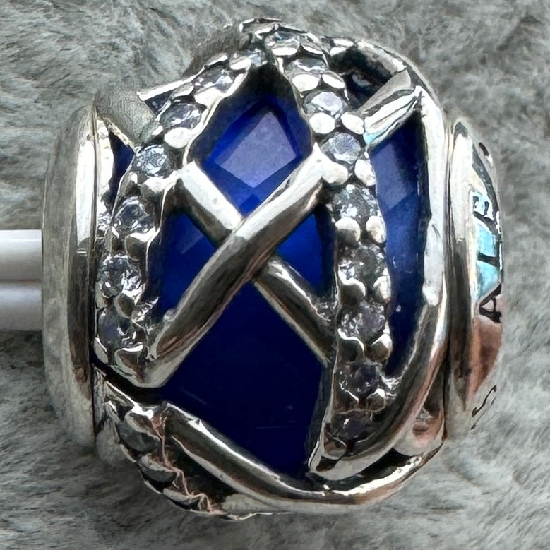 Charm Redondo Galaxia Azul Pandora Vista Frontal