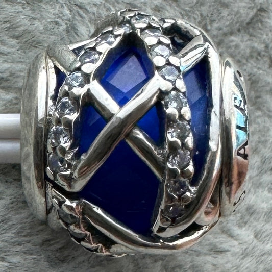 Charm Redondo Galaxia Azul Pandora Vista Frontal