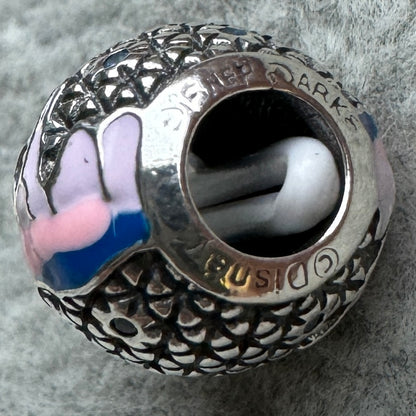 Charm Redondo Rosa, Azul Y Morado Disney Parks Pandora Vista Lateral