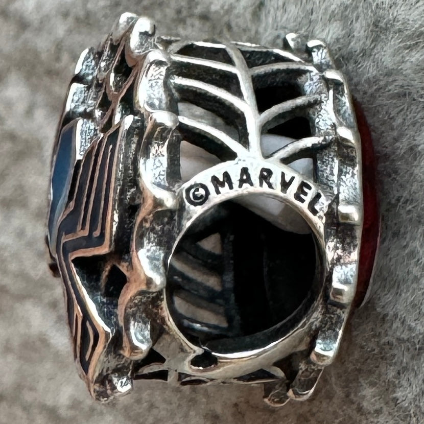 Charm Redondo Spider-Man Marvel Pandora Vista Del Costado