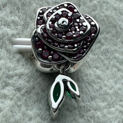 Charm Rosa Floreciendo Brillante Roja Pandora Vista Desde Atrás