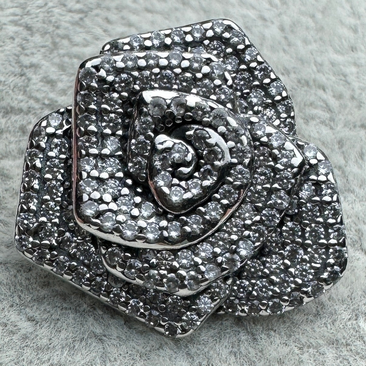 Charm Rosa Grande Brillante Floreciendo Pandora Vista Frontal