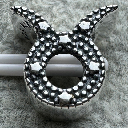 Charm Signo Del Zodiaco Tauro Brillante Pandora Vista Desde Atrás