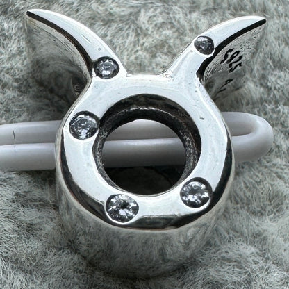 Charm Signo Del Zodiaco Tauro Brillante Pandora Vista Frontal