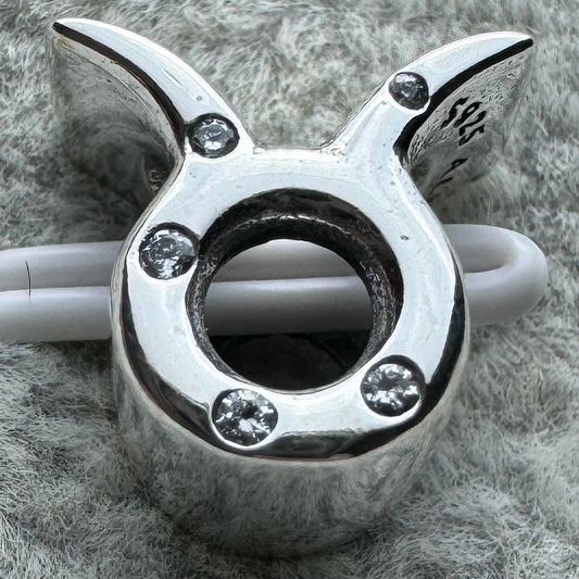 Charm Signo Del Zodiaco Tauro Brillante Pandora Vista Frontal