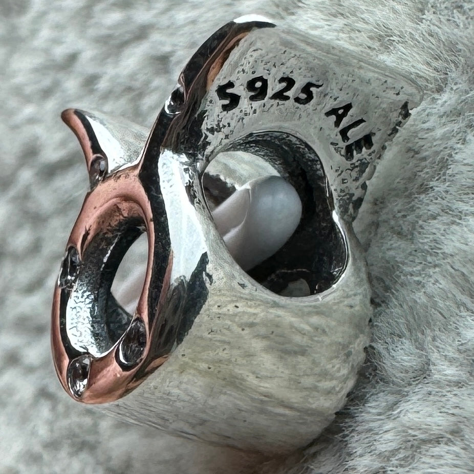 Charm Signo Del Zodiaco Tauro Brillante Pandora Vista Lateral