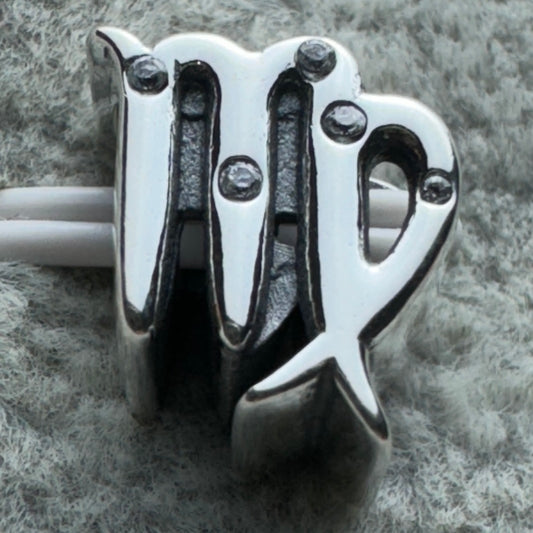 Charm Signo Del Zodiaco Virgo Brillante Pandora Vista Frontal