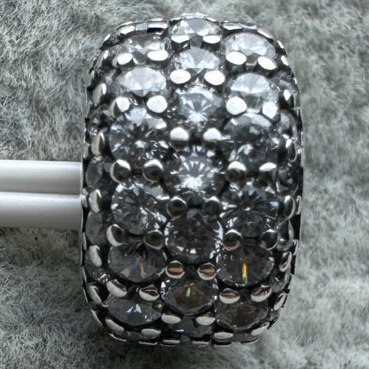 Charm Triple Fila Pavé Pandora Vista Frontal