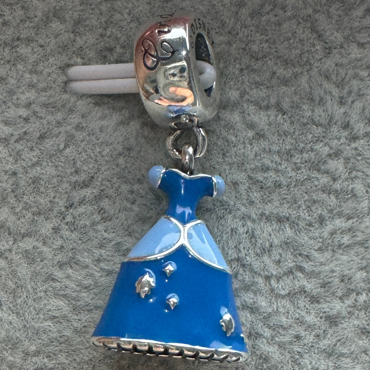 Charm Vestido Princesa Cenicienta Disney Pandora Vista Frontal