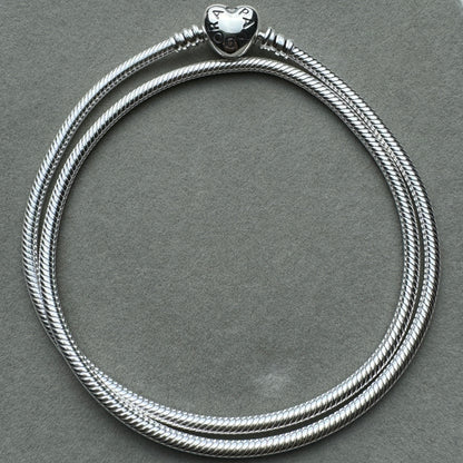 Collar Corazón Pandora Vista Desde Atrás