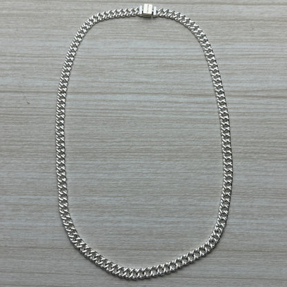 Collar Cubano Pandora Vista Desde Atrás