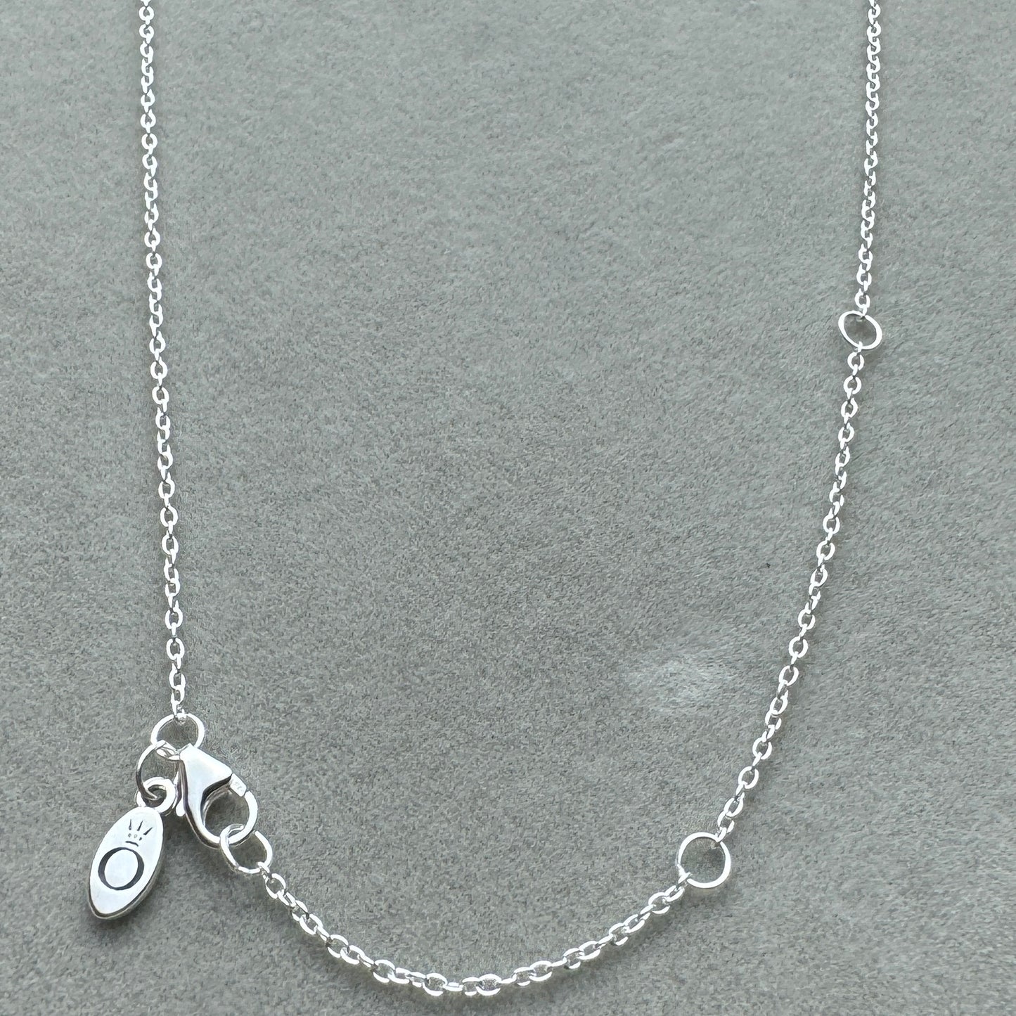 Collar Delgado 45 cm Pandora Vista Lateral