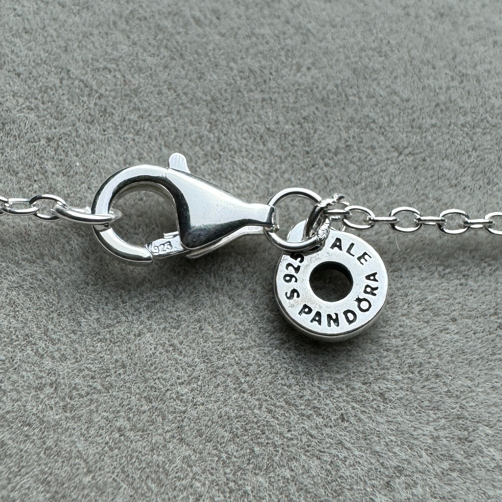 Collar Entrelazado Signature Pandora Vista Del Broche
