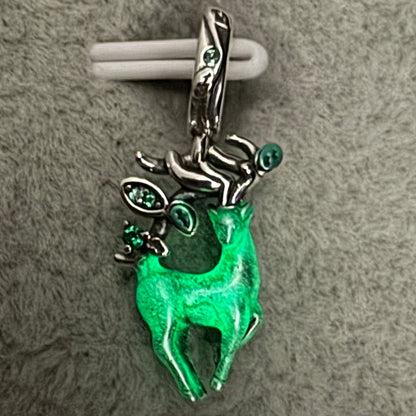 Charm Venado Que Brilla En La Oscuridad